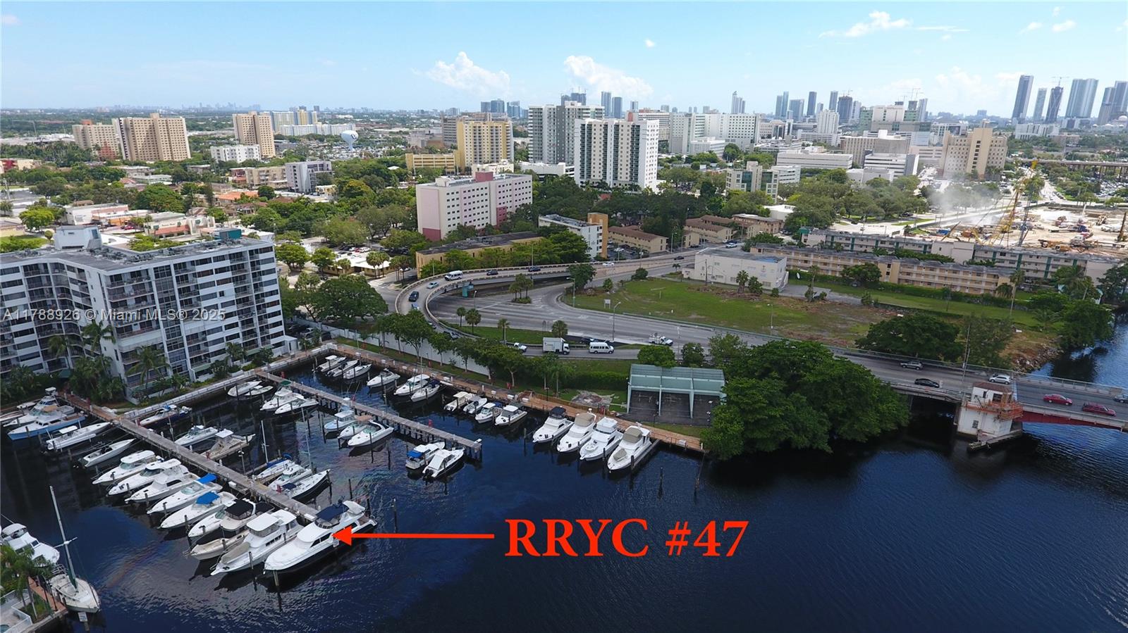RIVER RUN YACHT CLUB COND - Land