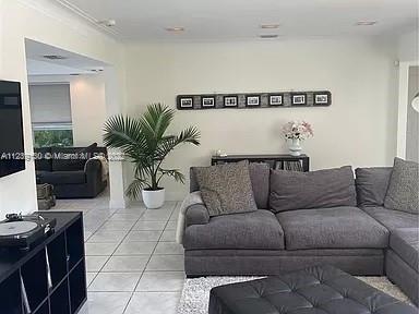 NORMANDY GOLF COURSE - Residential Lease