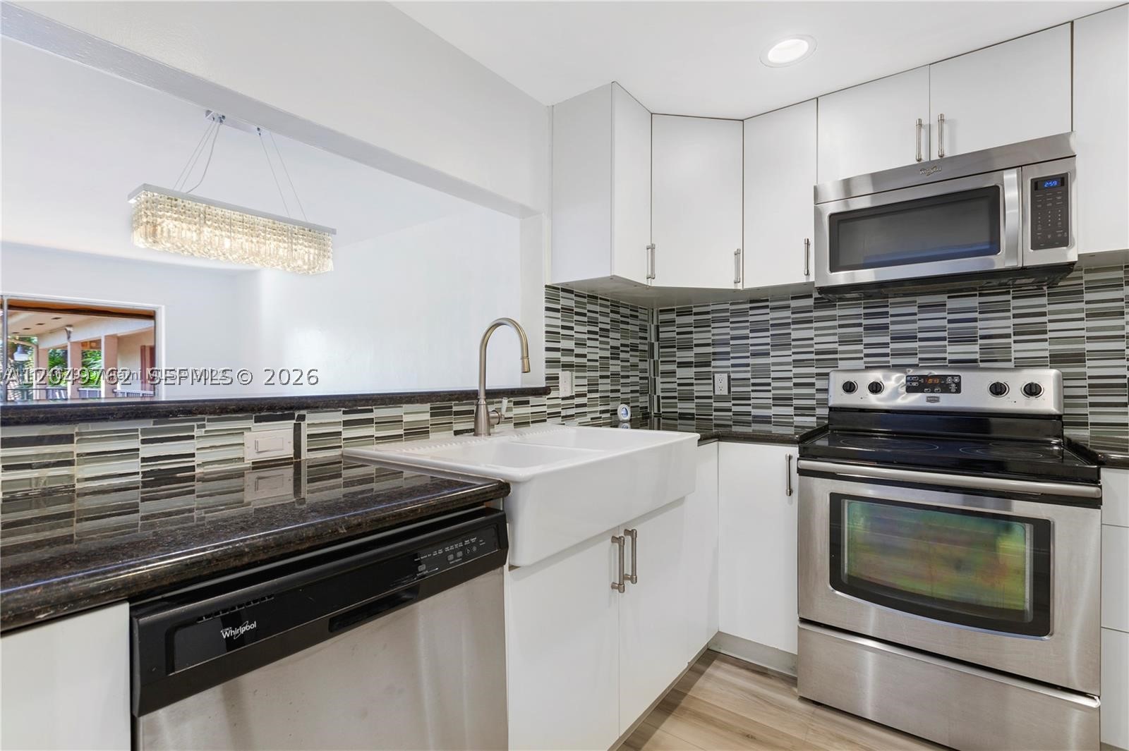 Only 2 months move you in! Beautifully updated 2-bedroom 2-bathroom condo in Pine Grove. This spacious & centrally located unit features new flooring throughout living area, newer kitchen with Stainless Steel appliances, nicely updated bathrooms, gorgeous natural light, and plenty of closet space. Great school district. Tranquil community with nice amenities. Minutes away from highways, US1, retail & restaurants