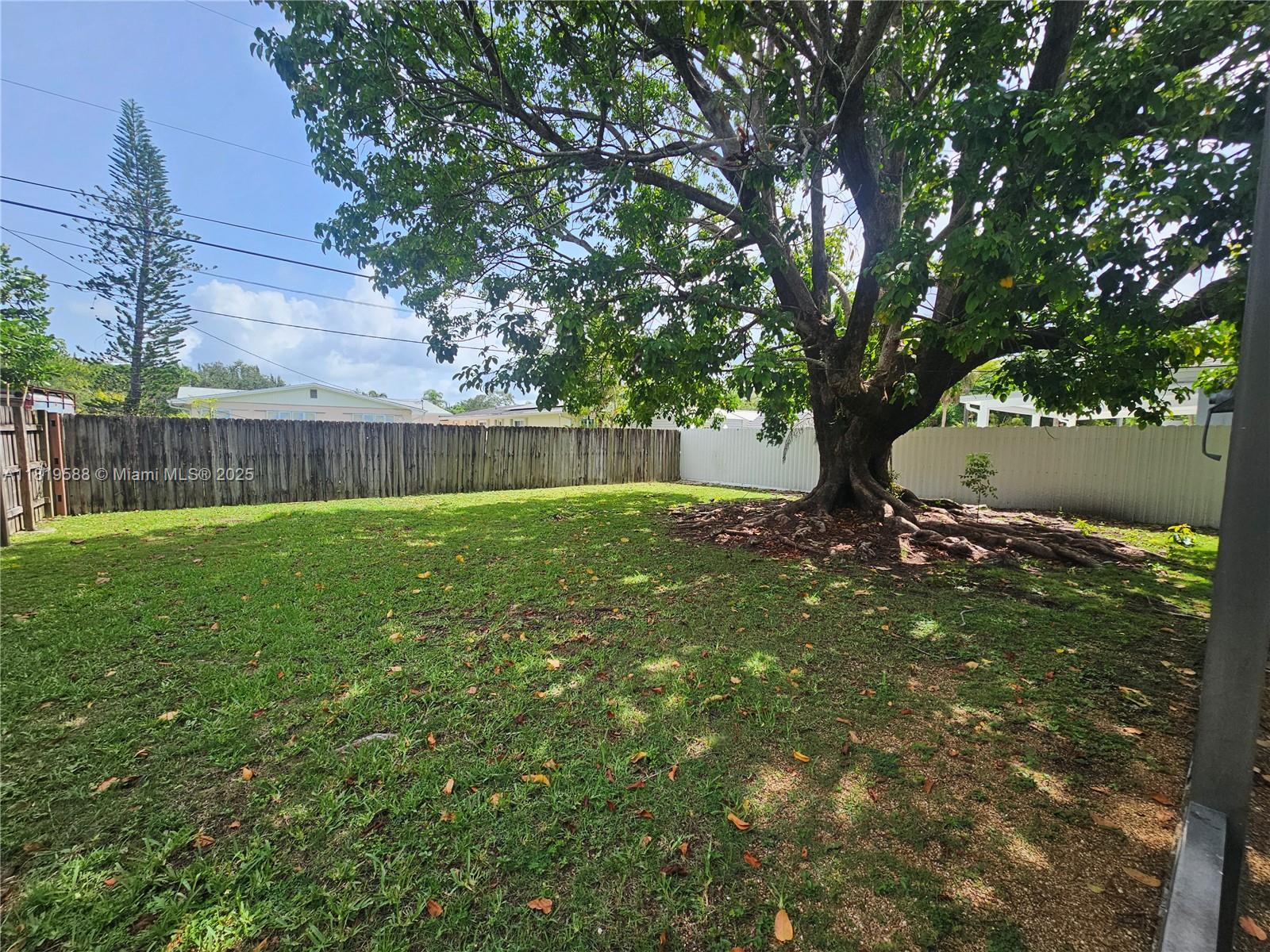 DOWNER PALMS DIV NO 1 - Residential