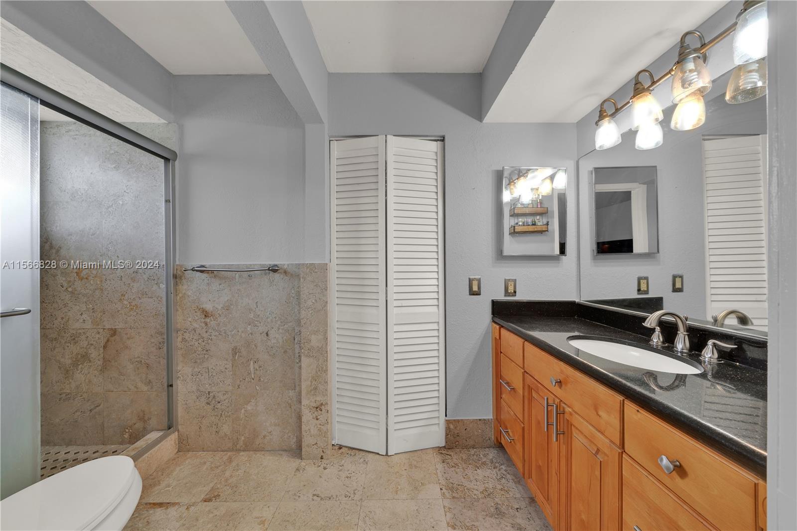 SEA GRAPE TOWN HOMES - Residential