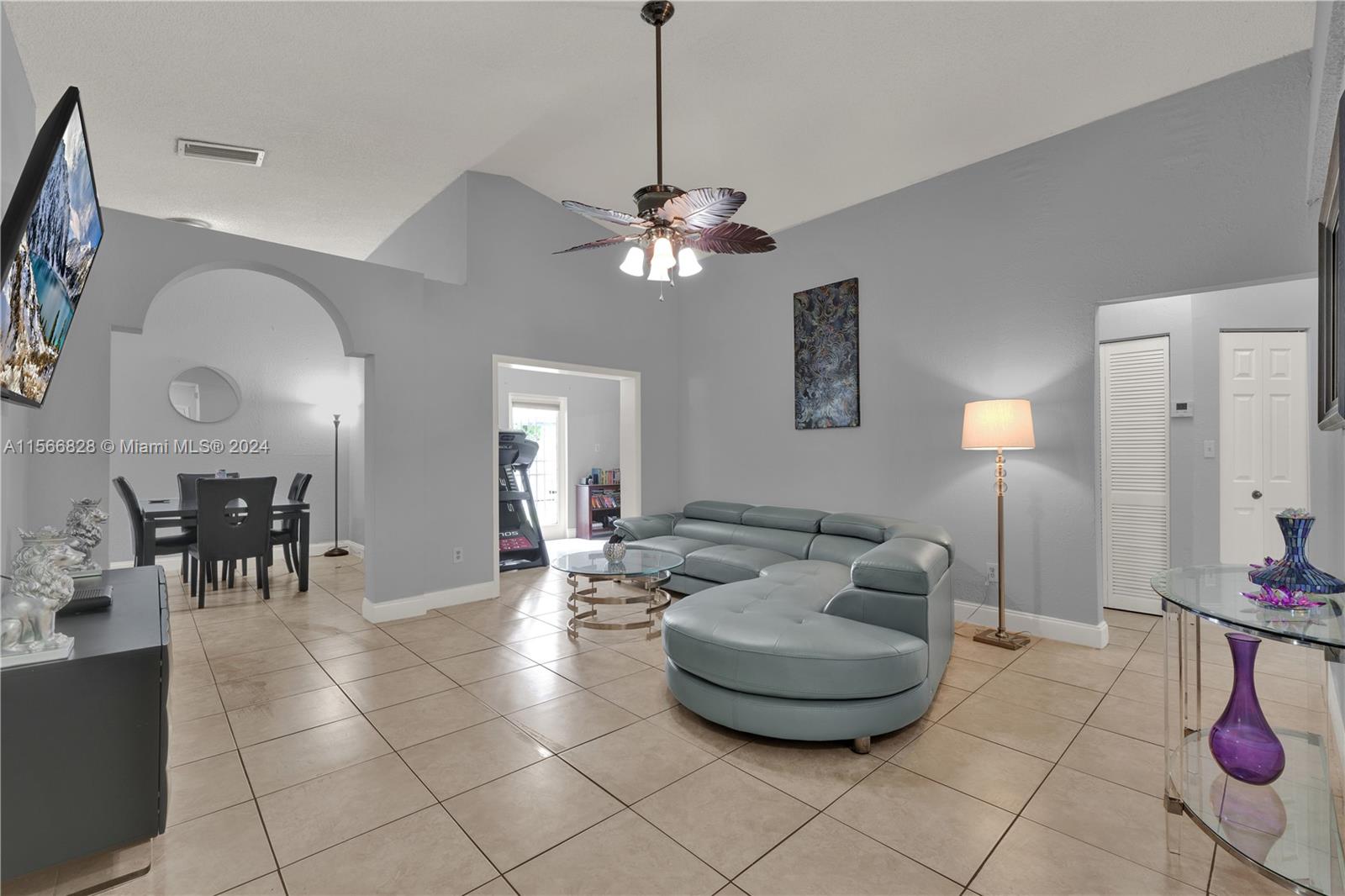 SEA GRAPE TOWN HOMES - Residential