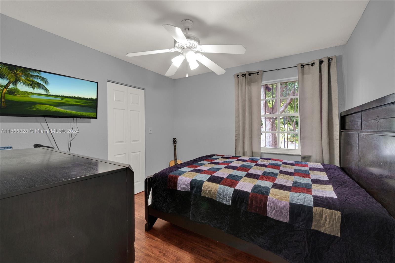 SEA GRAPE TOWN HOMES - Residential