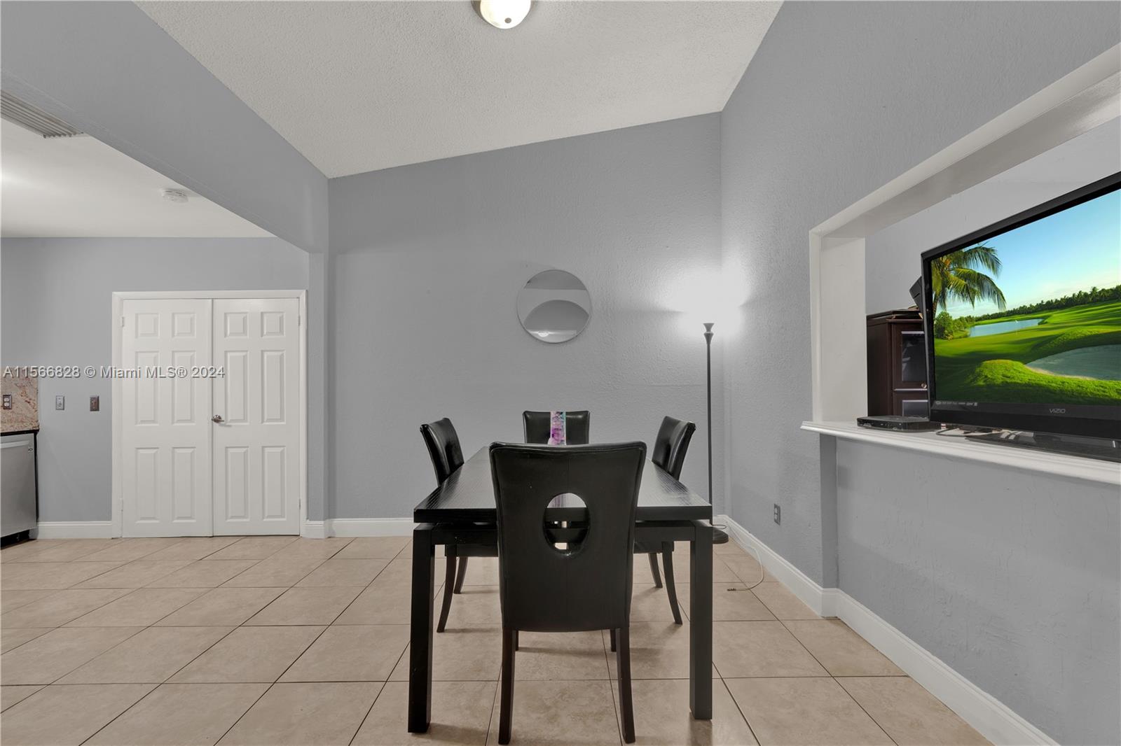 SEA GRAPE TOWN HOMES - Residential