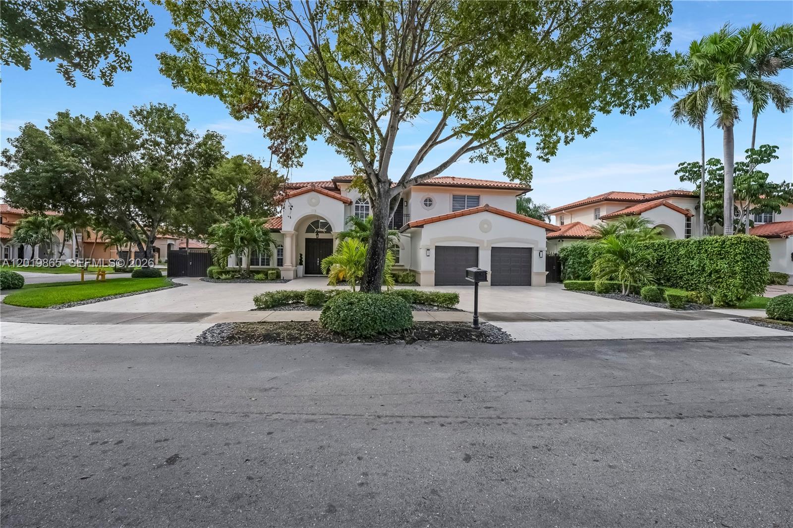 SILVERCREST LAKE ESTATES - Residential