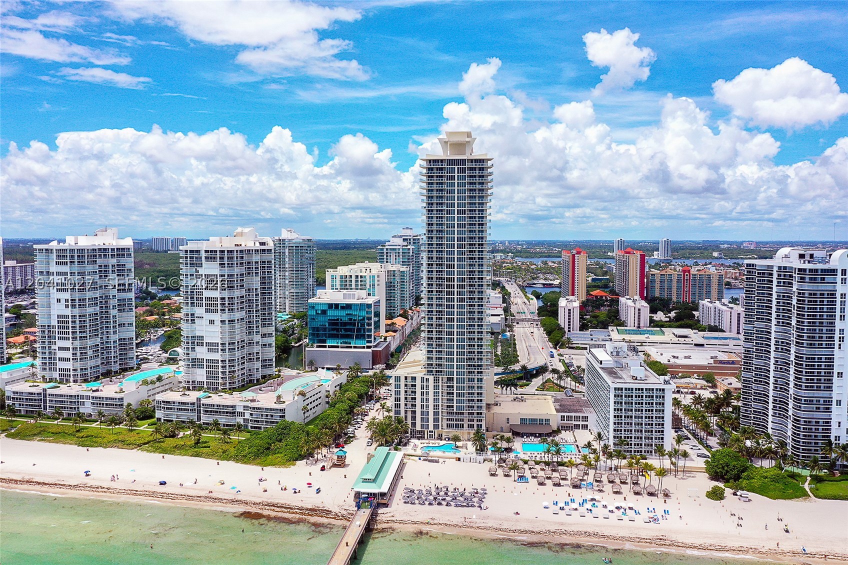 LA PERLA CONDO - Residential