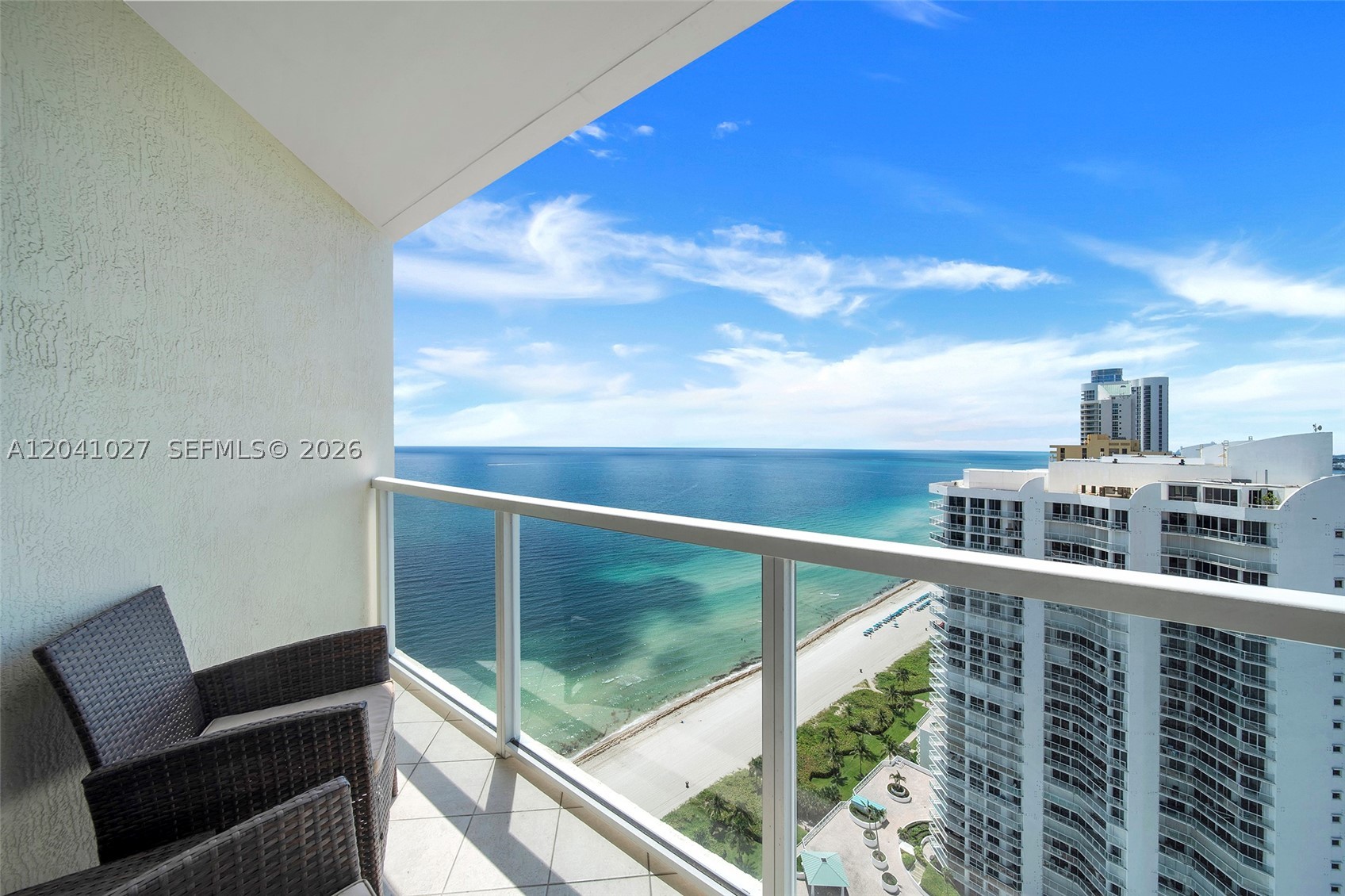 LA PERLA CONDO - Residential