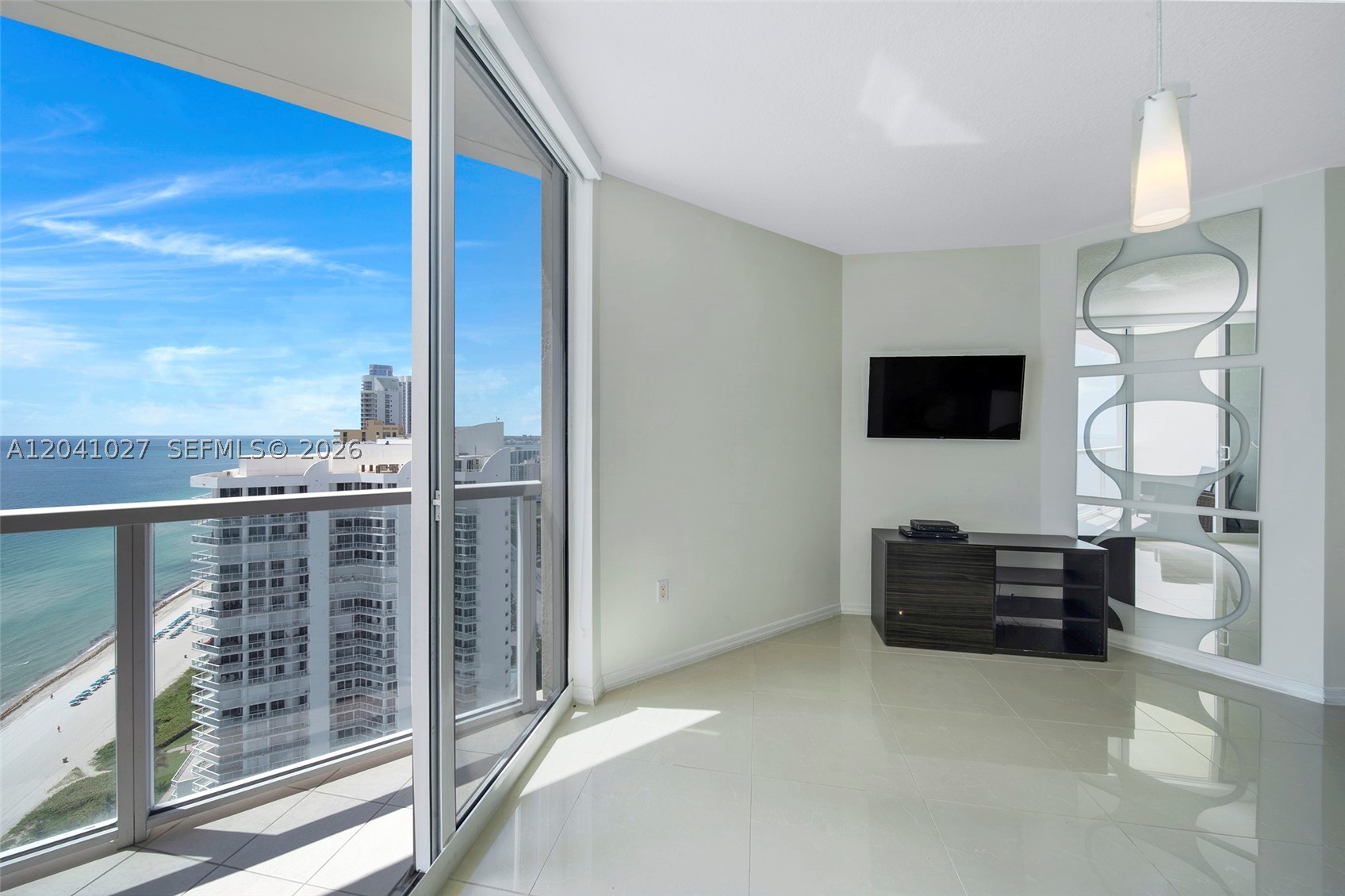 LA PERLA CONDO - Residential