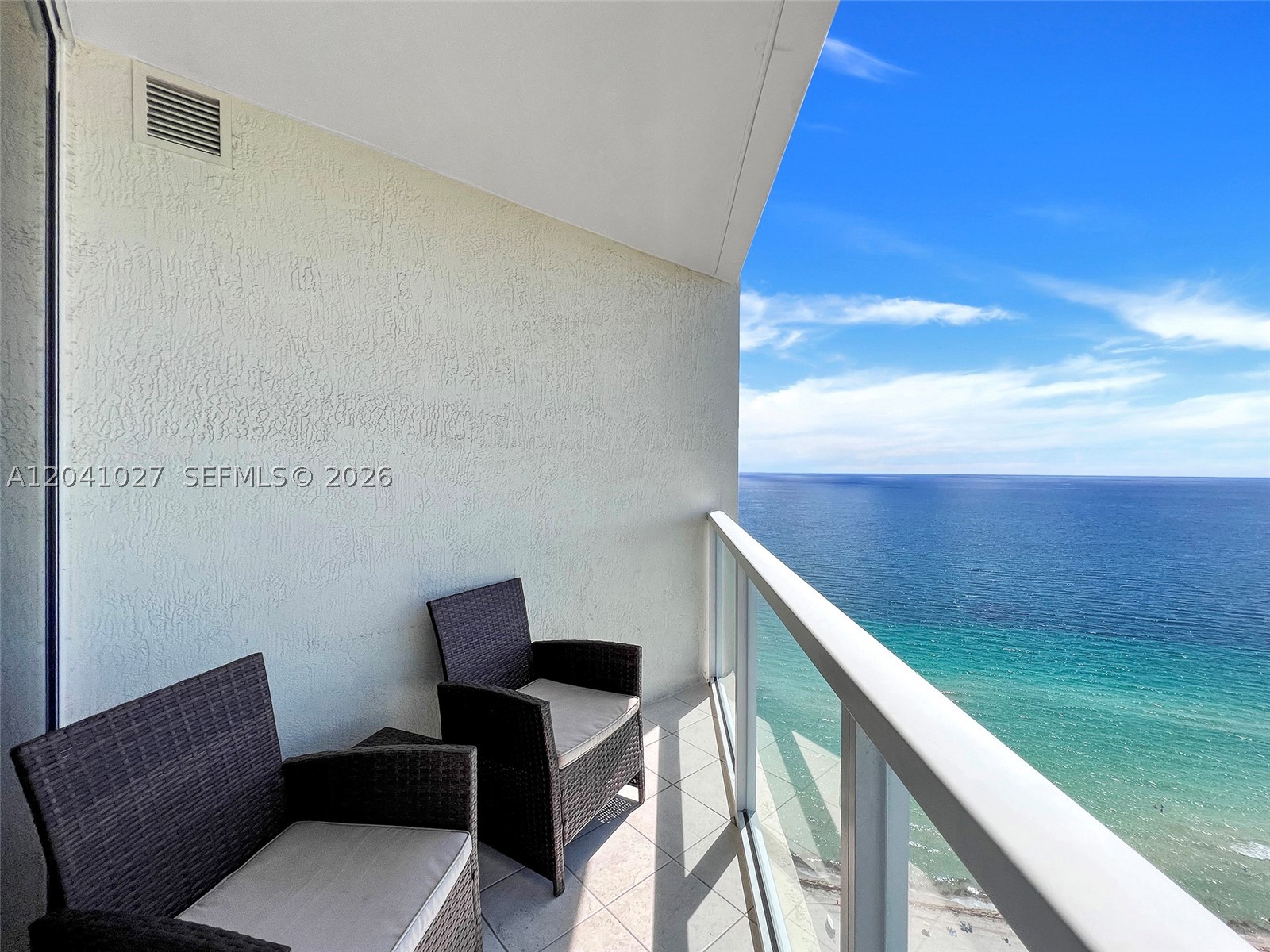 LA PERLA CONDO - Residential