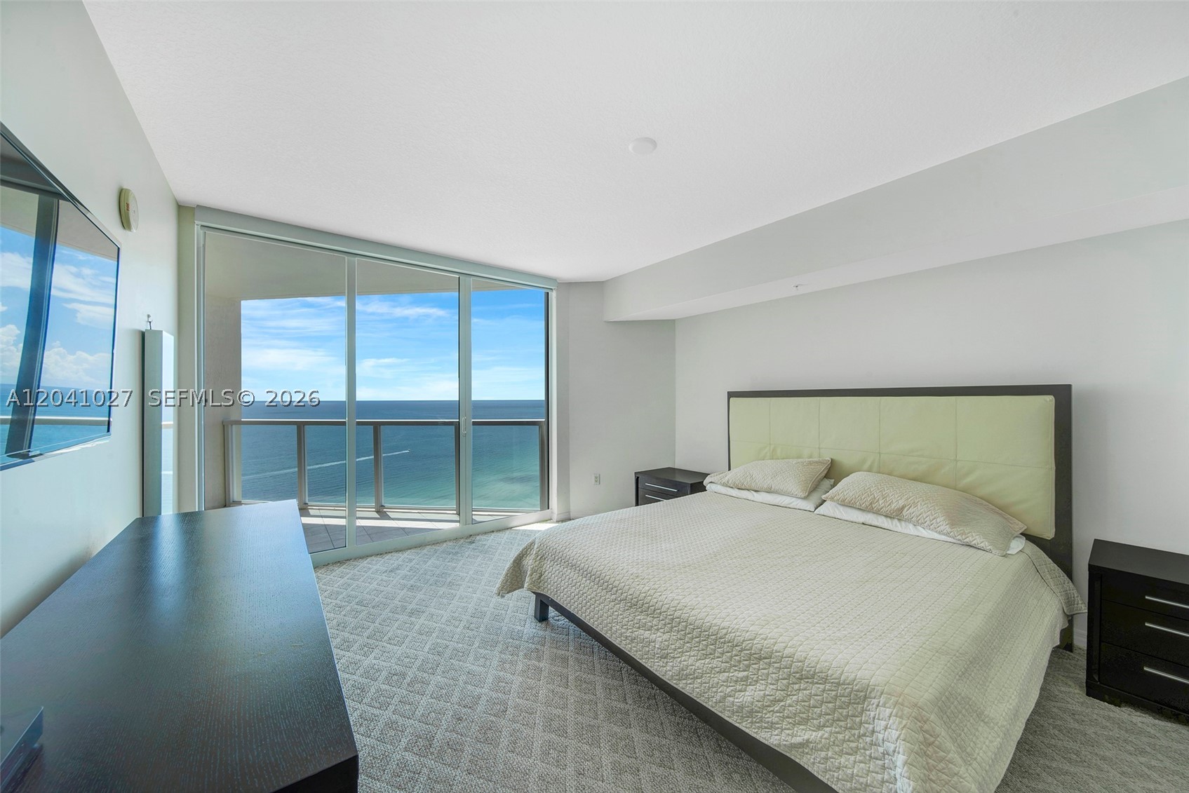 LA PERLA CONDO - Residential