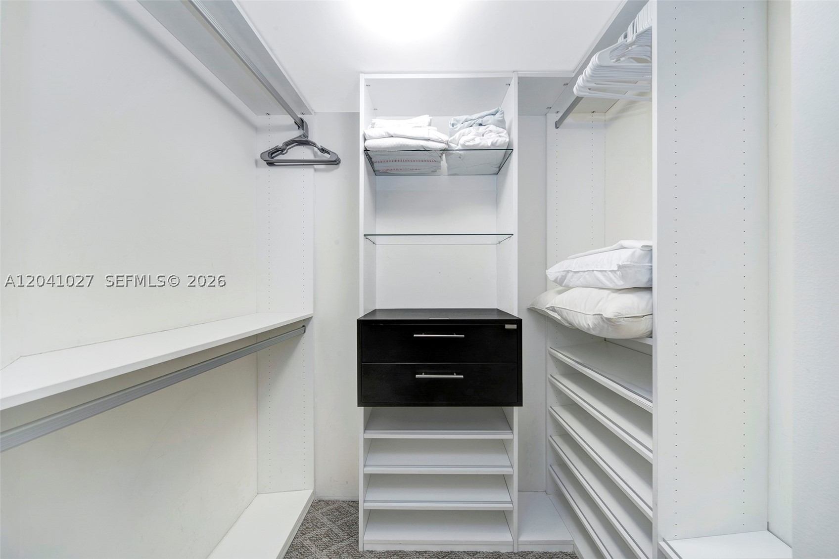 LA PERLA CONDO - Residential