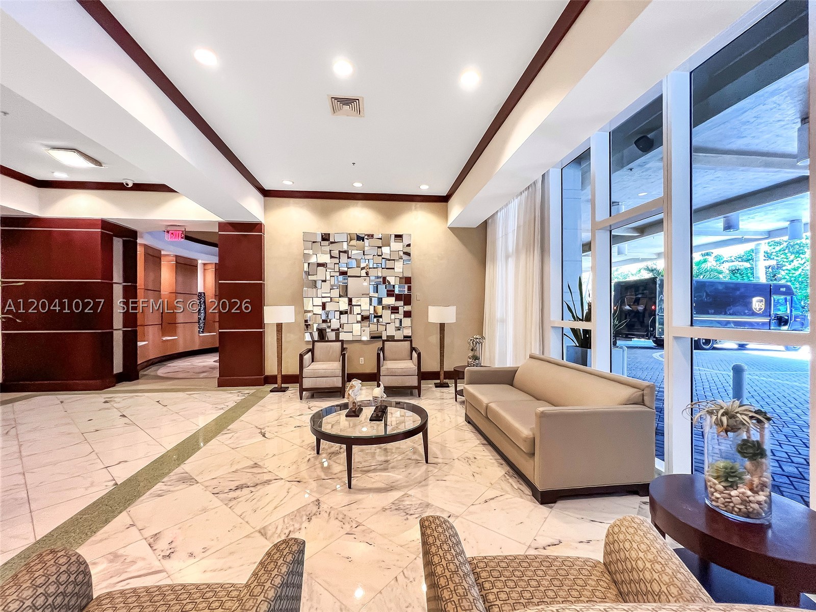LA PERLA CONDO - Residential
