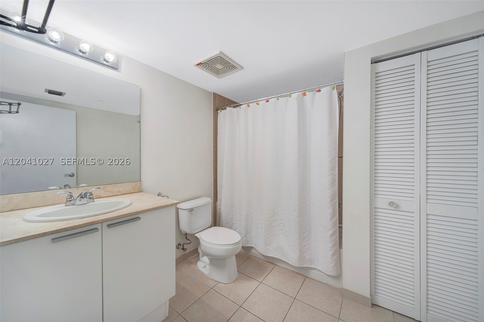 LA PERLA CONDO - Residential