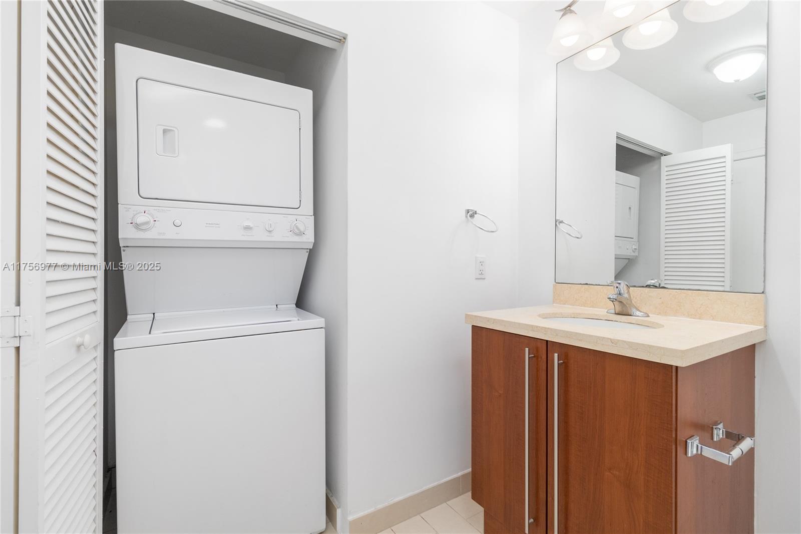 THE AXIS ON BRICKELL II C - Residential