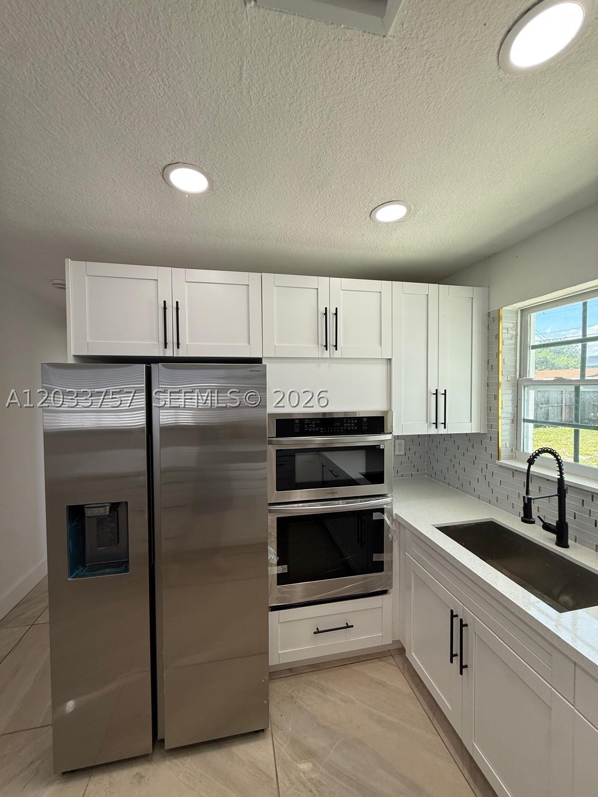 RAINBOW PARK - Residential