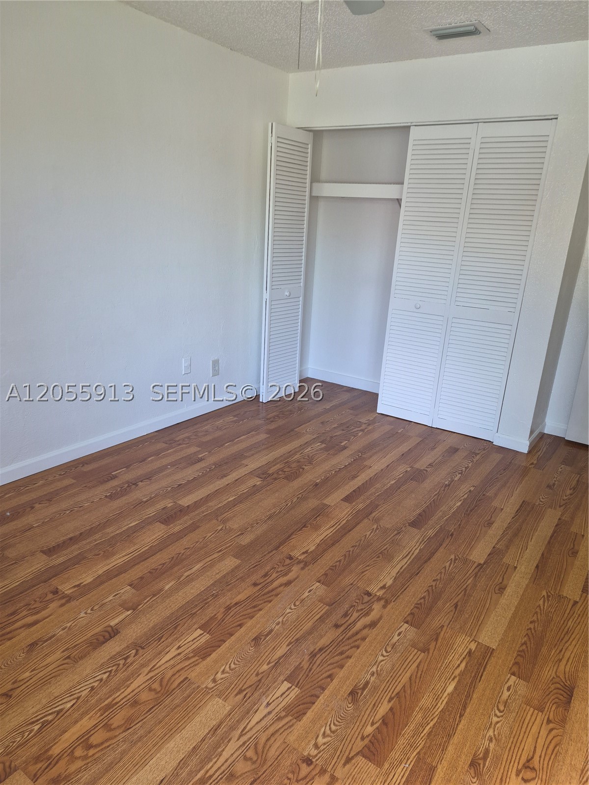 MAPLEWOOD TOWNHOUSES COND - Residential Lease