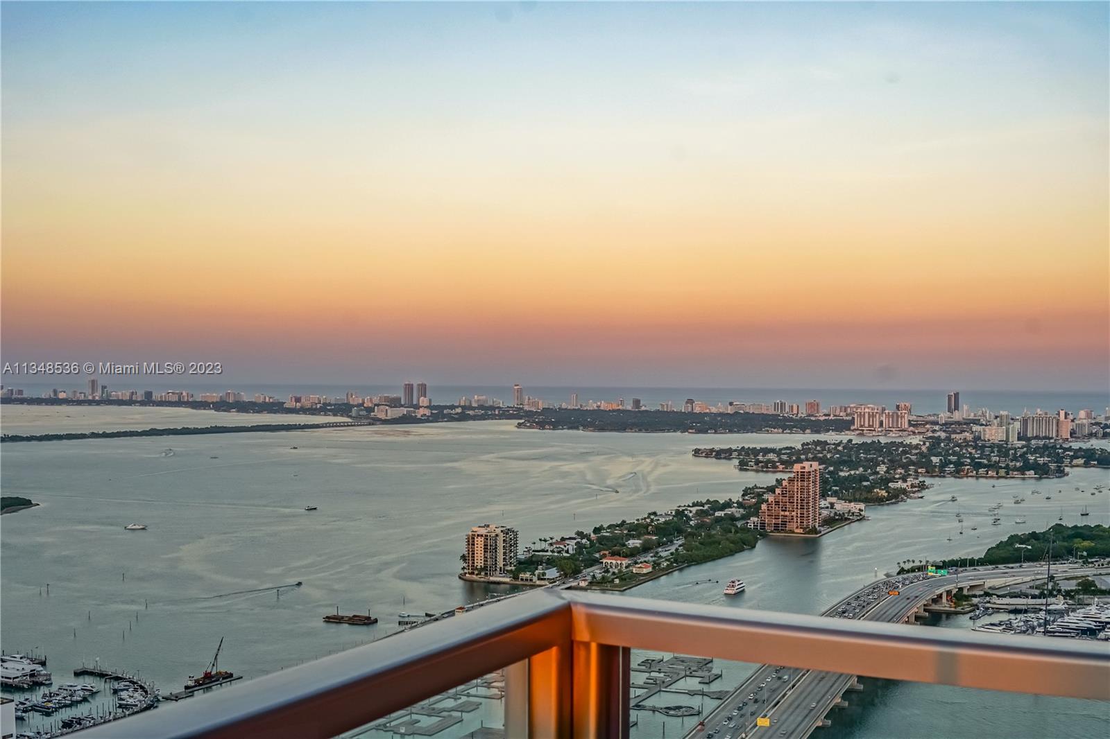 MARQUIS CONDO - Residential