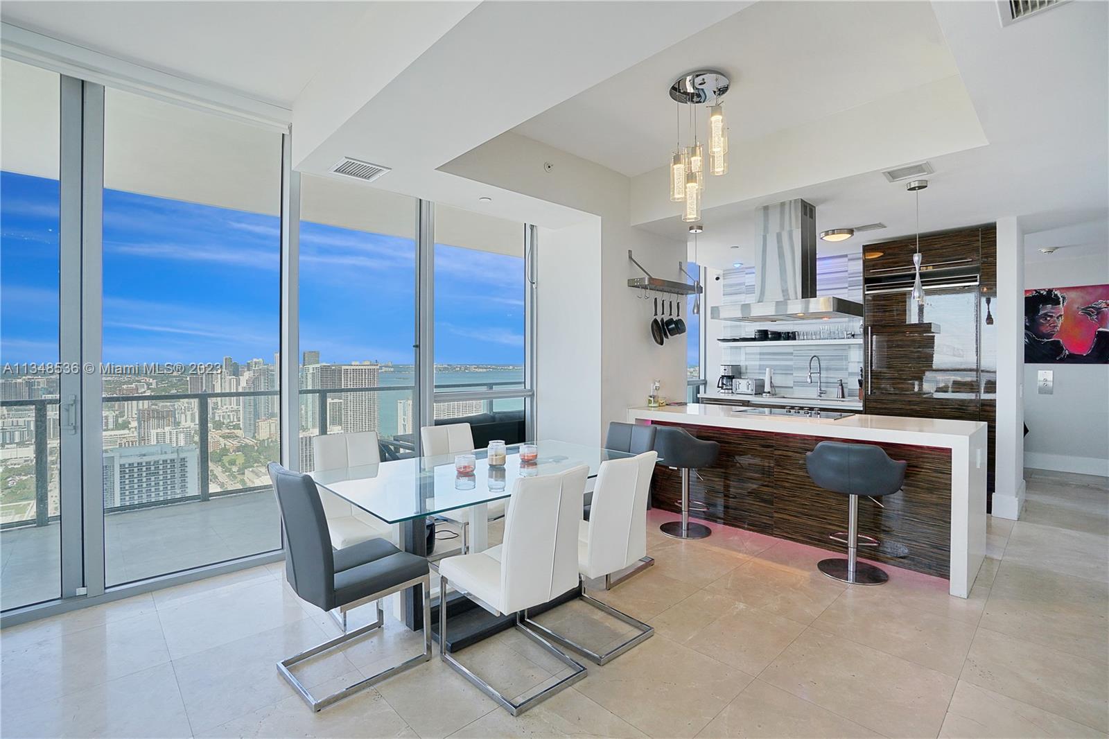MARQUIS CONDO - Residential