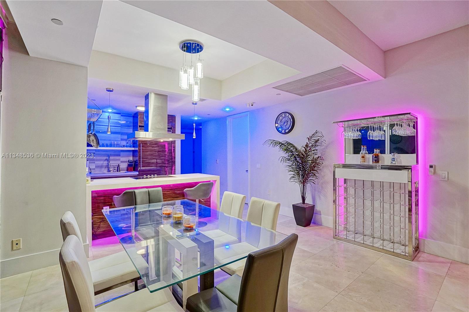MARQUIS CONDO - Residential