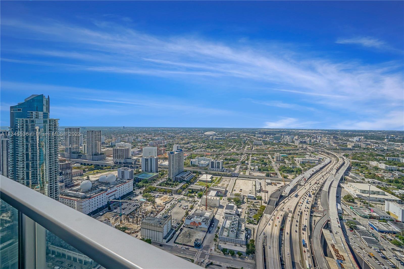 MARQUIS CONDO - Residential