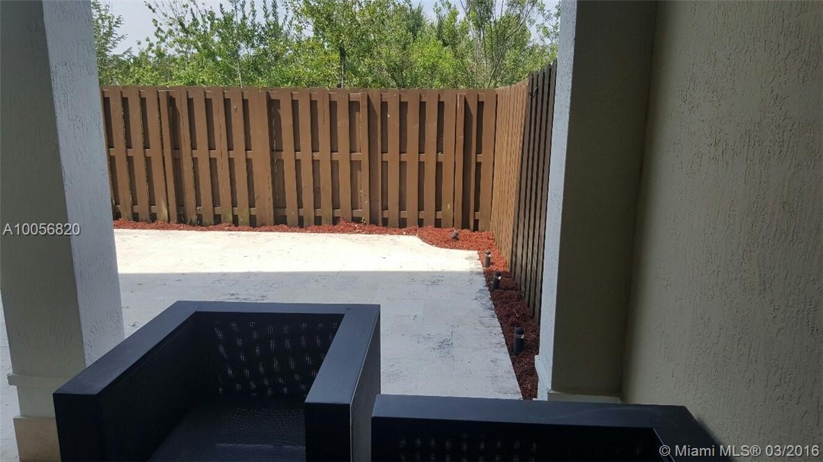 Reserve at Doral East - Residential Lease