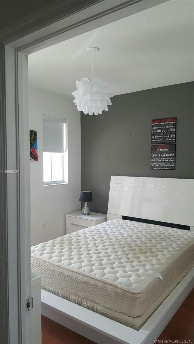 Reserve at Doral East - Residential Lease