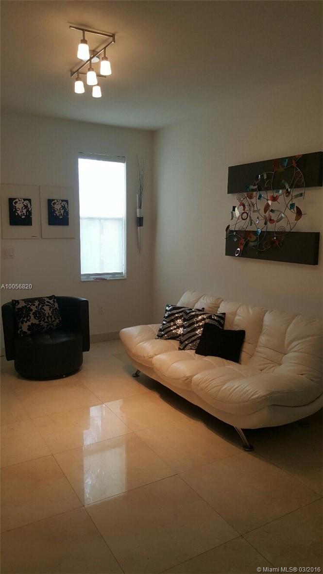 Reserve at Doral East - Residential Lease
