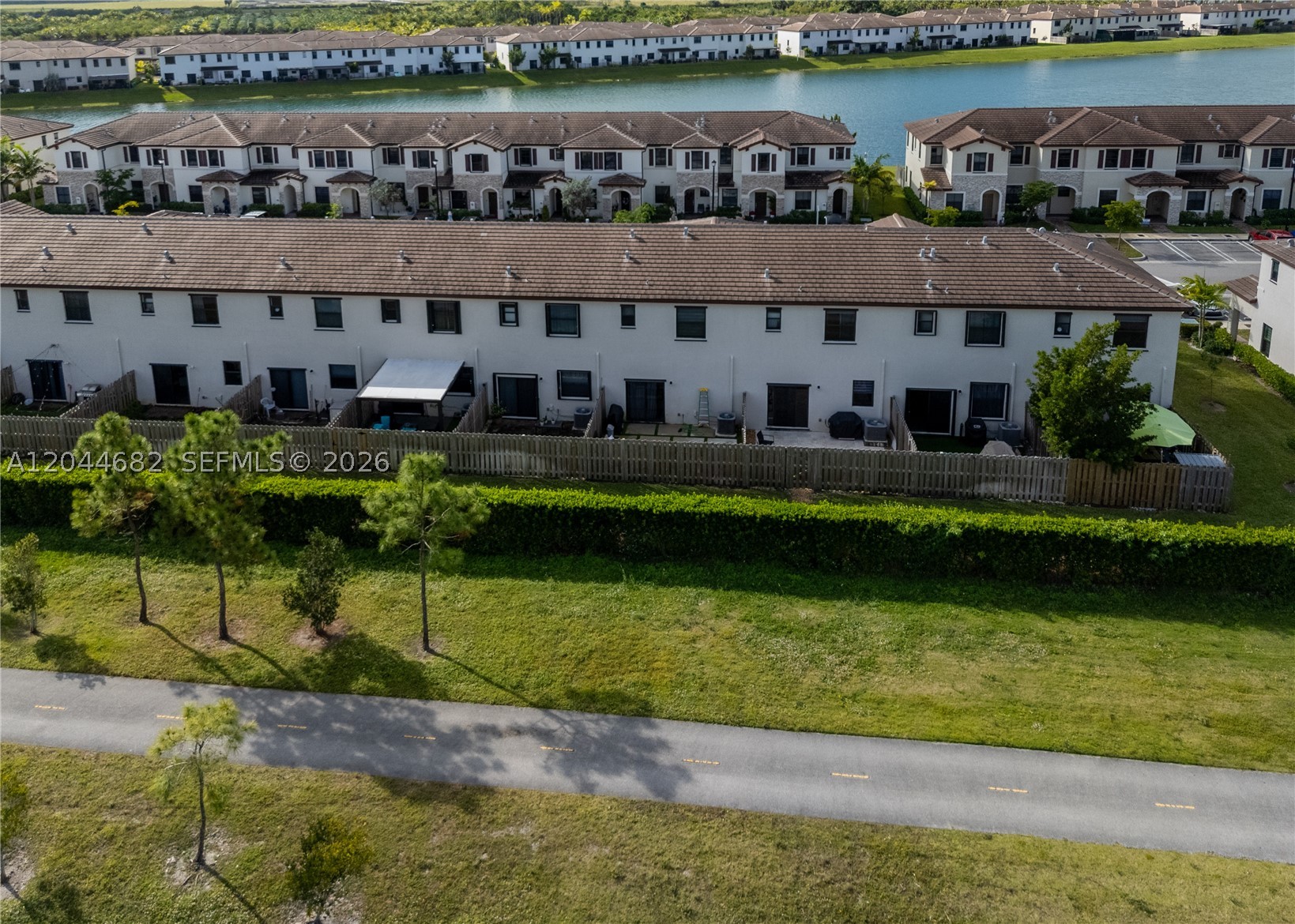 ENCLAVE SOUTH PHASE 2 - Residential