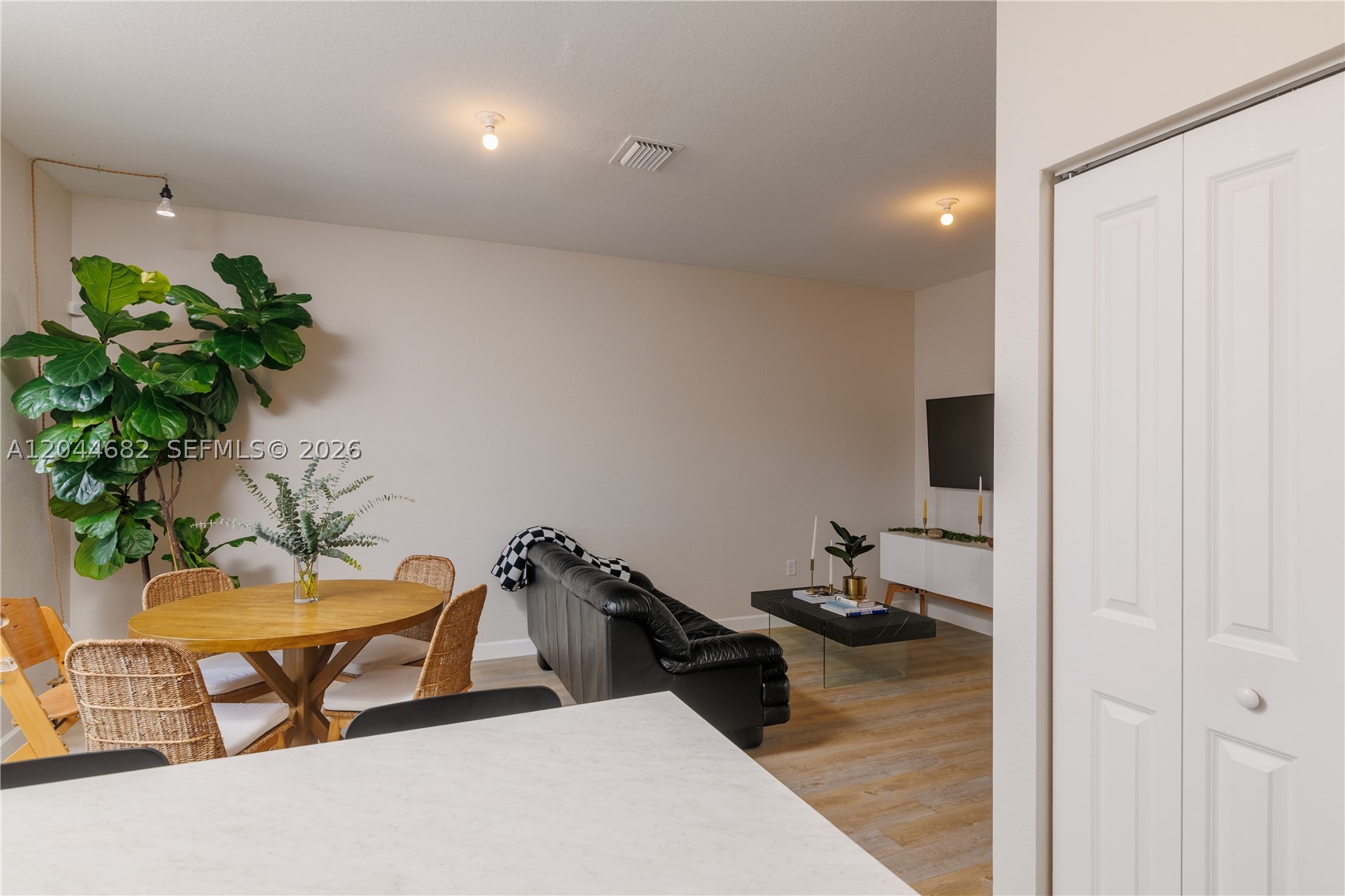 ENCLAVE SOUTH PHASE 2 - Residential