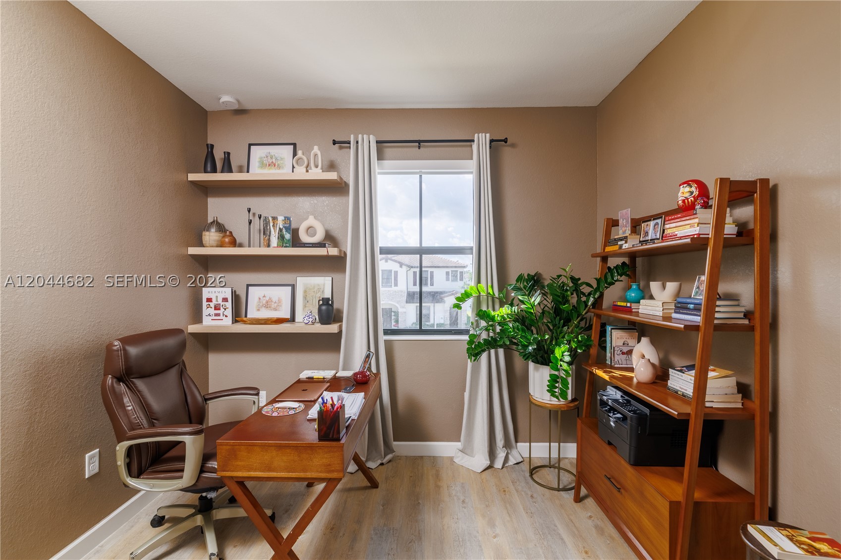 ENCLAVE SOUTH PHASE 2 - Residential