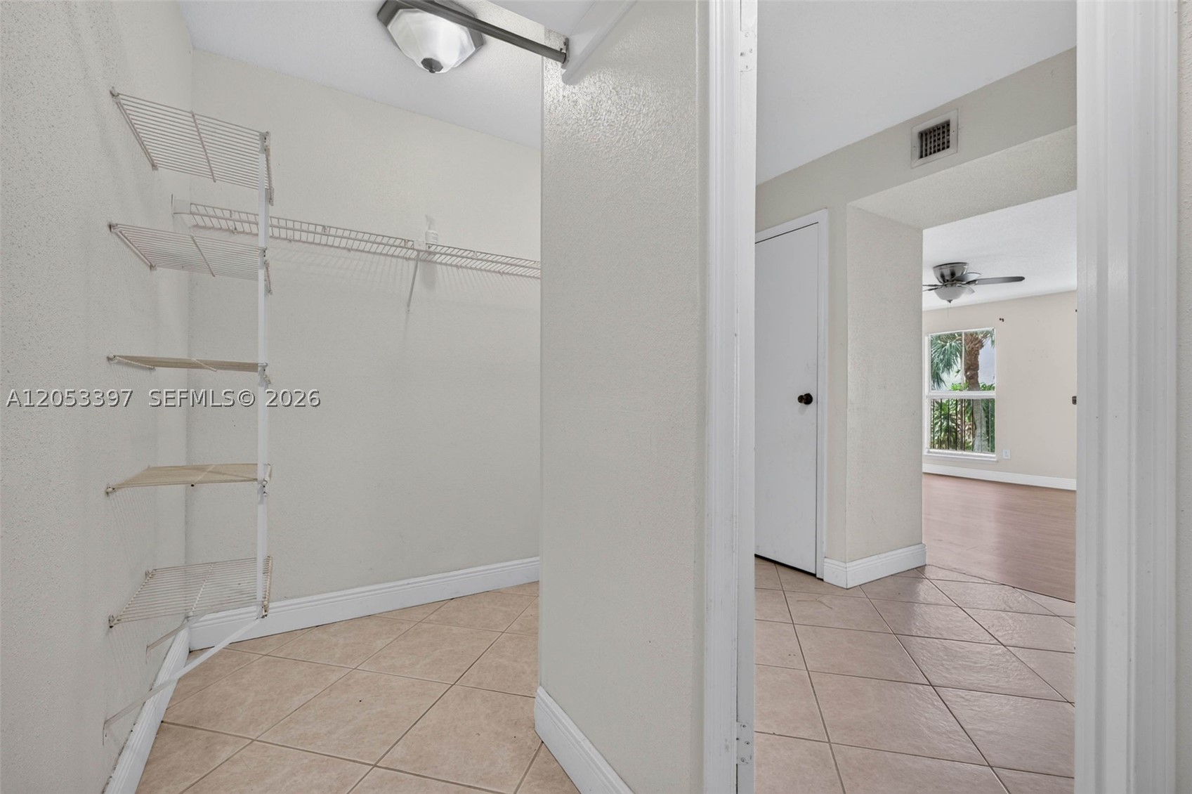 SAVANNAH AT RIVERSIDE CON - Residential