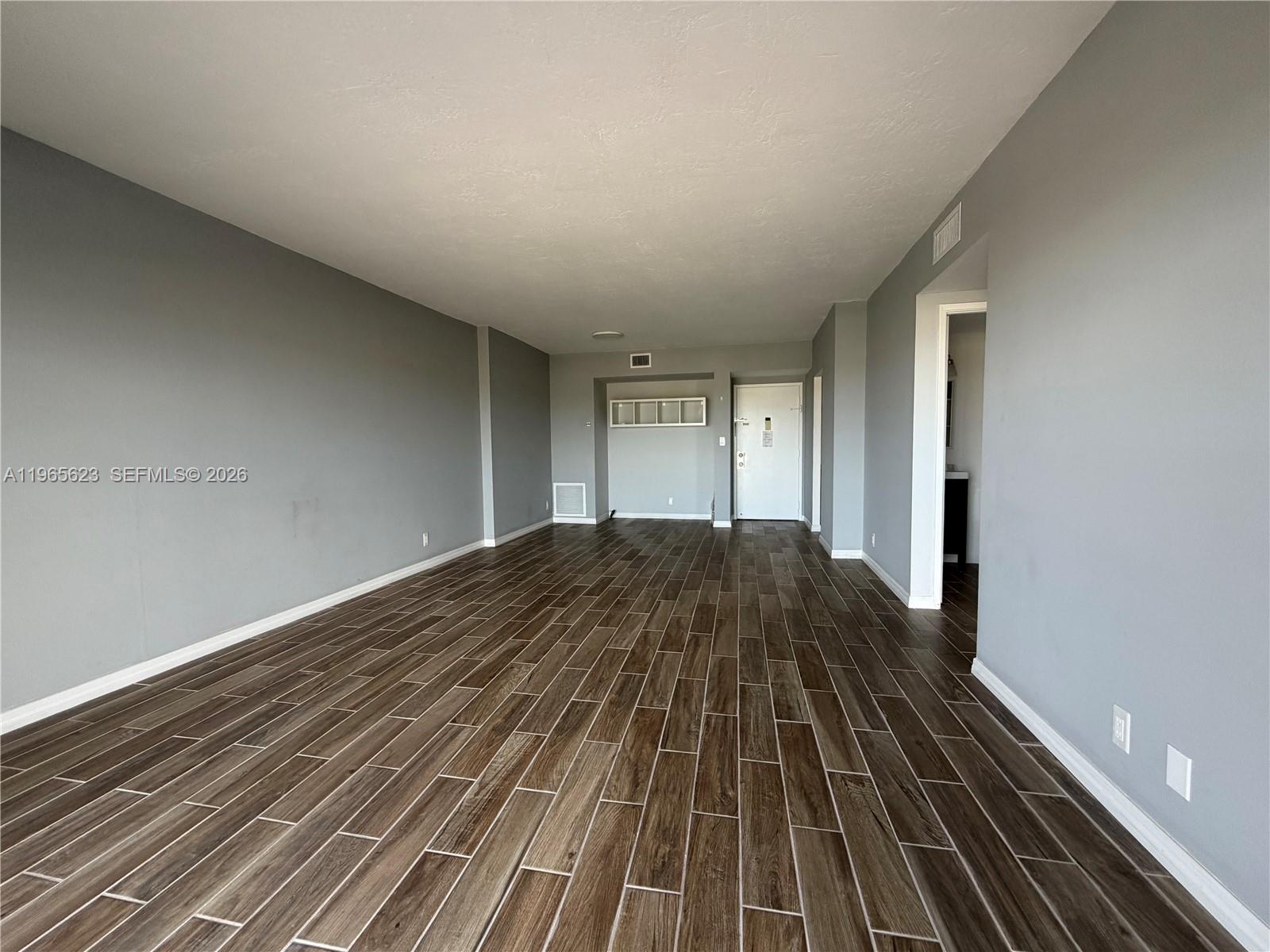HILLCREST NO 21 CONDO - Residential
