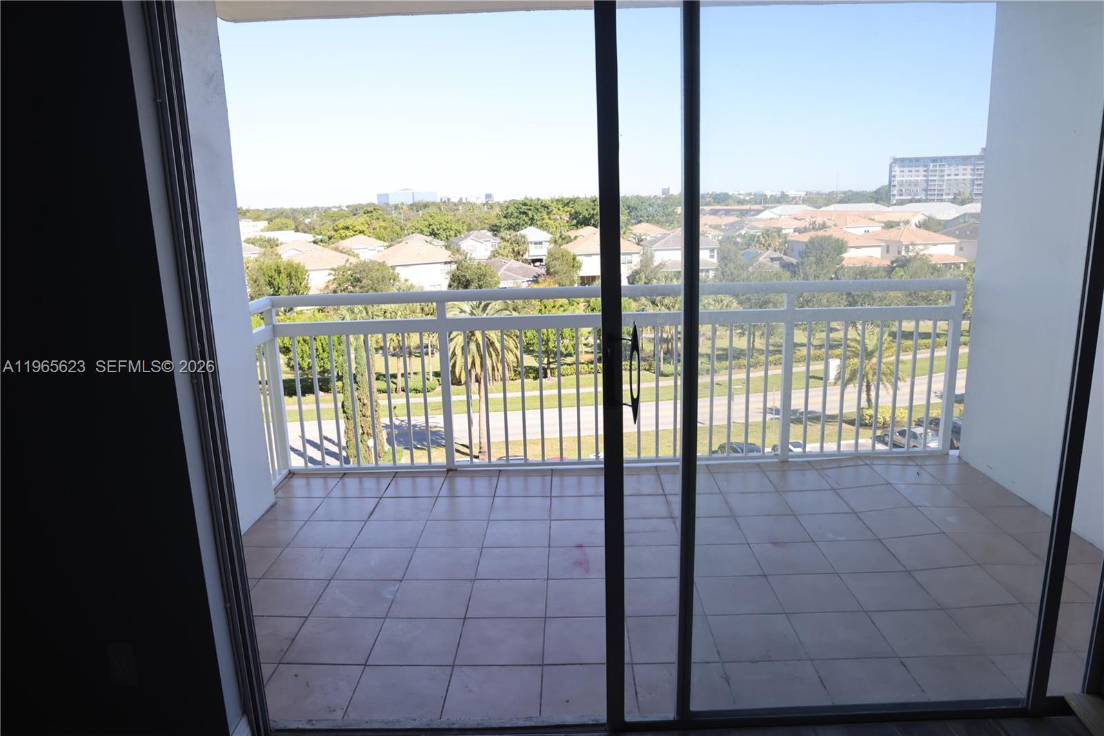 HILLCREST NO 21 CONDO - Residential