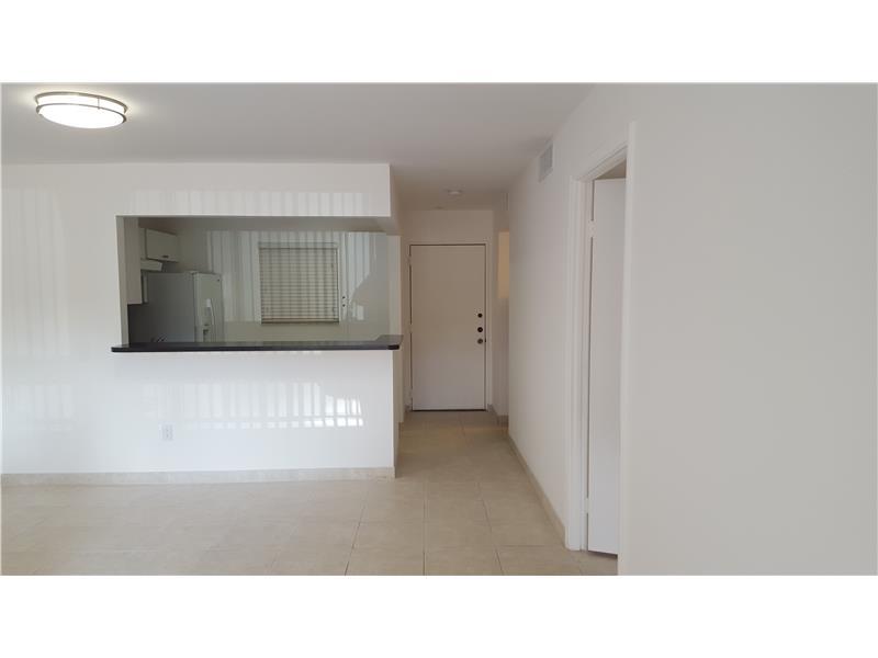 VILLAGE OF KINGS CREEK CO - Residential Lease