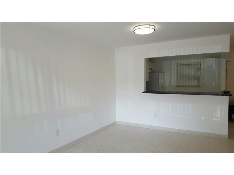 VILLAGE OF KINGS CREEK CO - Residential Lease