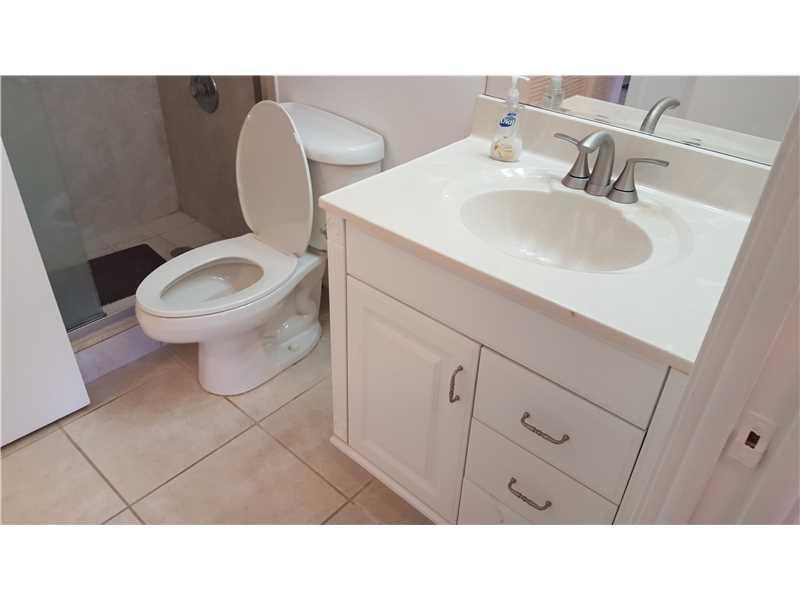 VILLAGE OF KINGS CREEK CO - Residential Lease