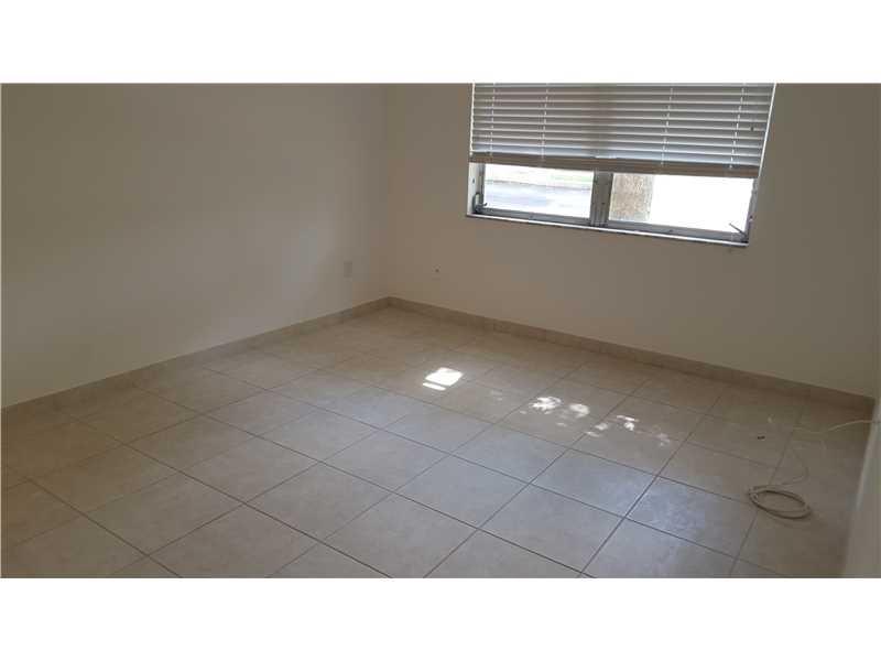VILLAGE OF KINGS CREEK CO - Residential Lease