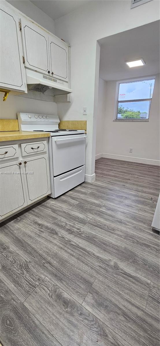COLLEGE TRACT - Residential Lease