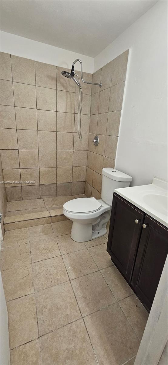 COLLEGE TRACT - Residential Lease
