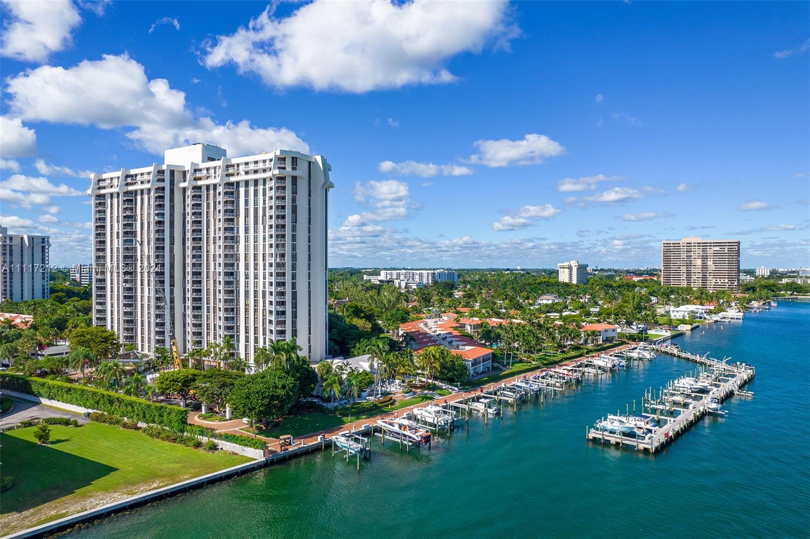 THE TOWERS OF QUAYSIDE CO - Residential