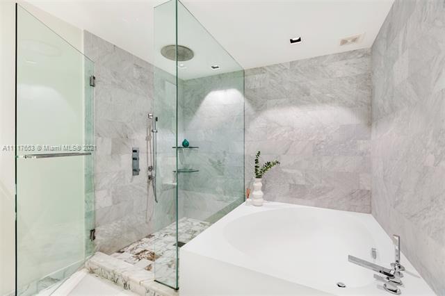 OCEANA BAL HARBOUR CONDO - Residential