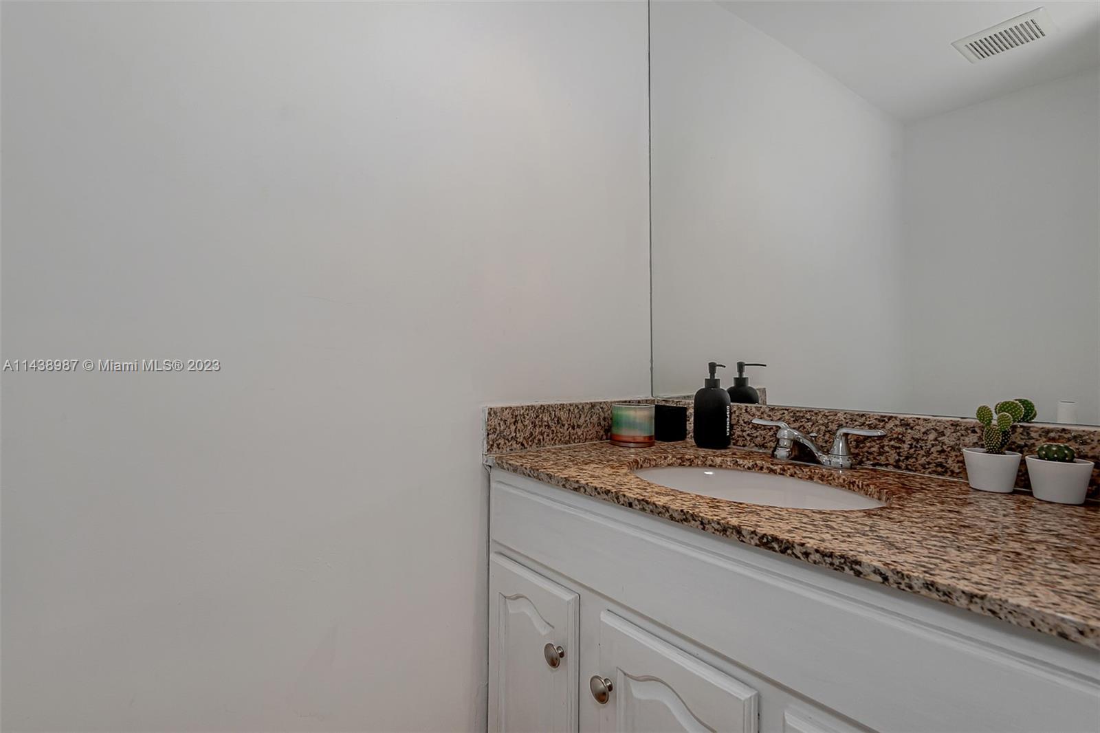 VENETIA CONDO - Residential