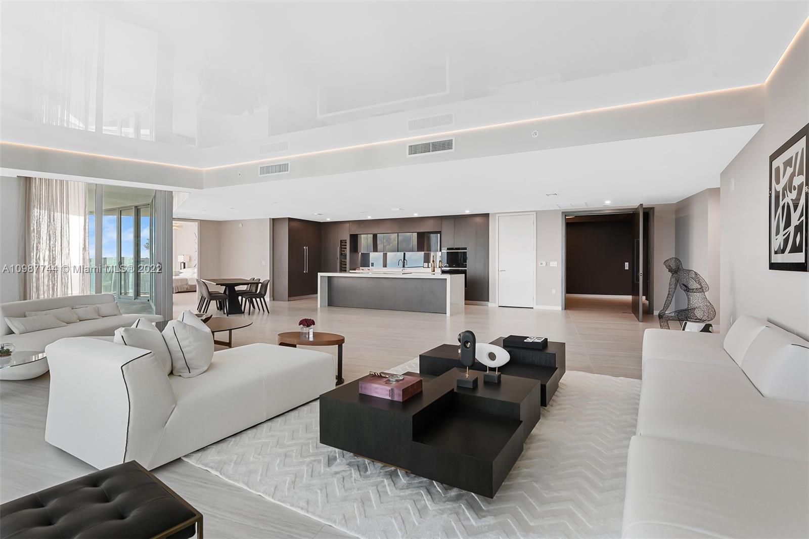 PARAMOUNT MIAMI - Residential