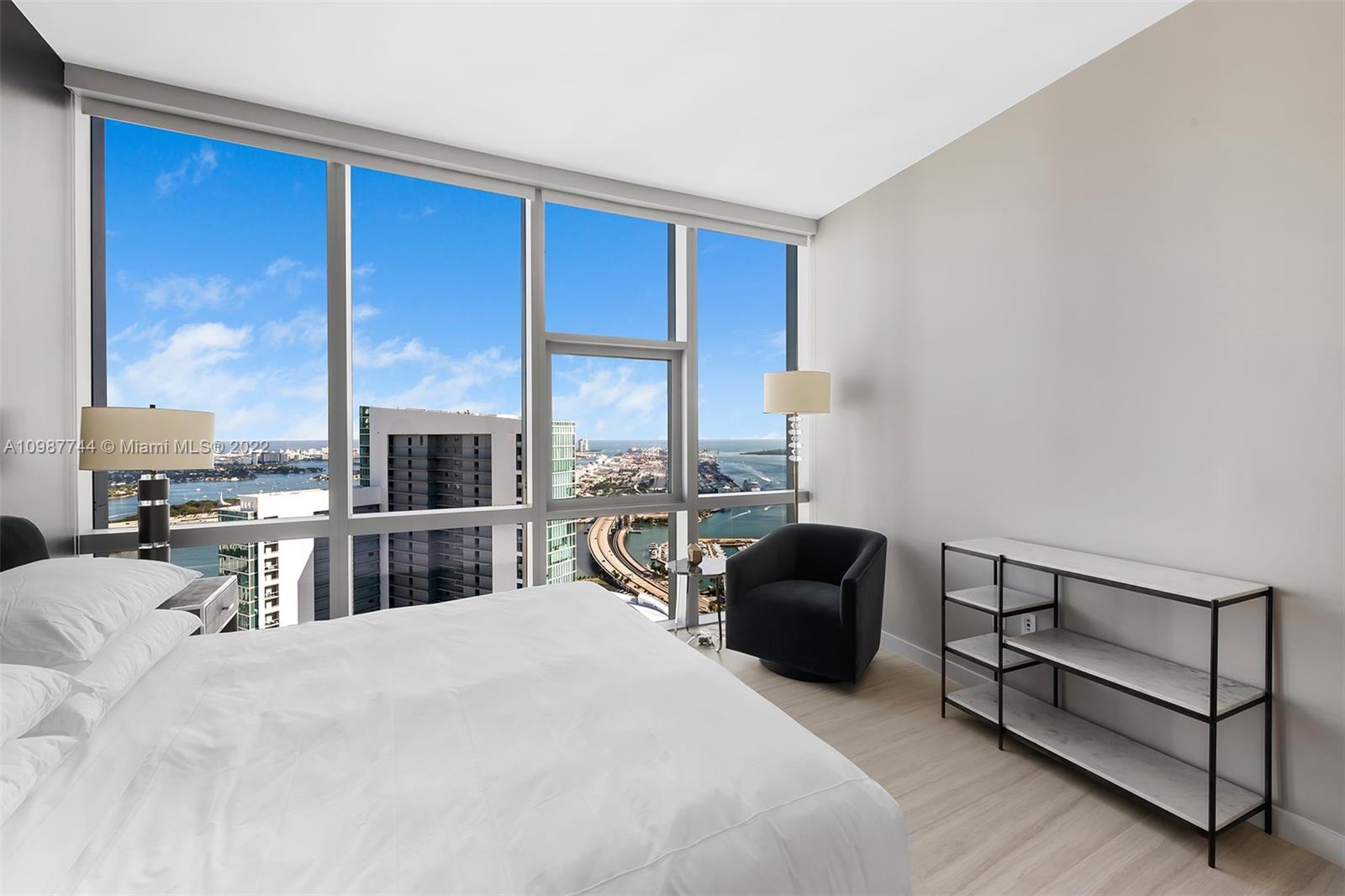 PARAMOUNT MIAMI - Residential