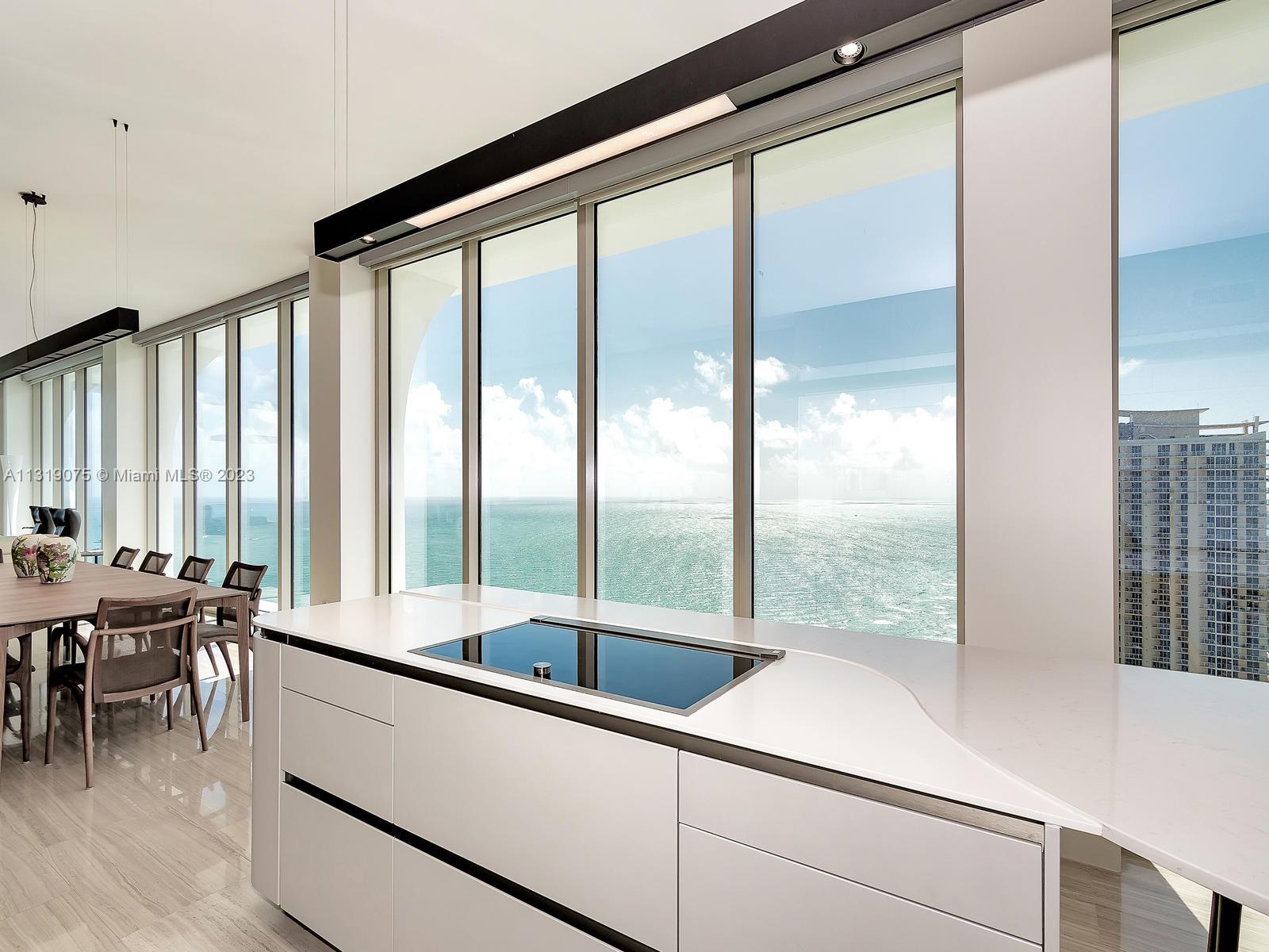 JADE SIGNATURE CONDO - Residential