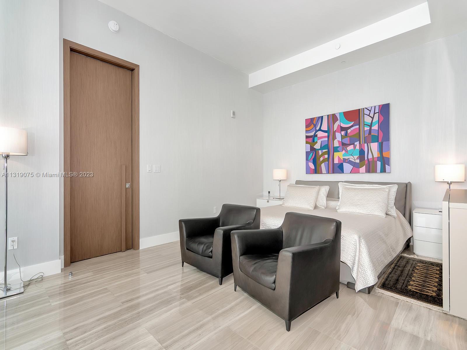 JADE SIGNATURE CONDO - Residential