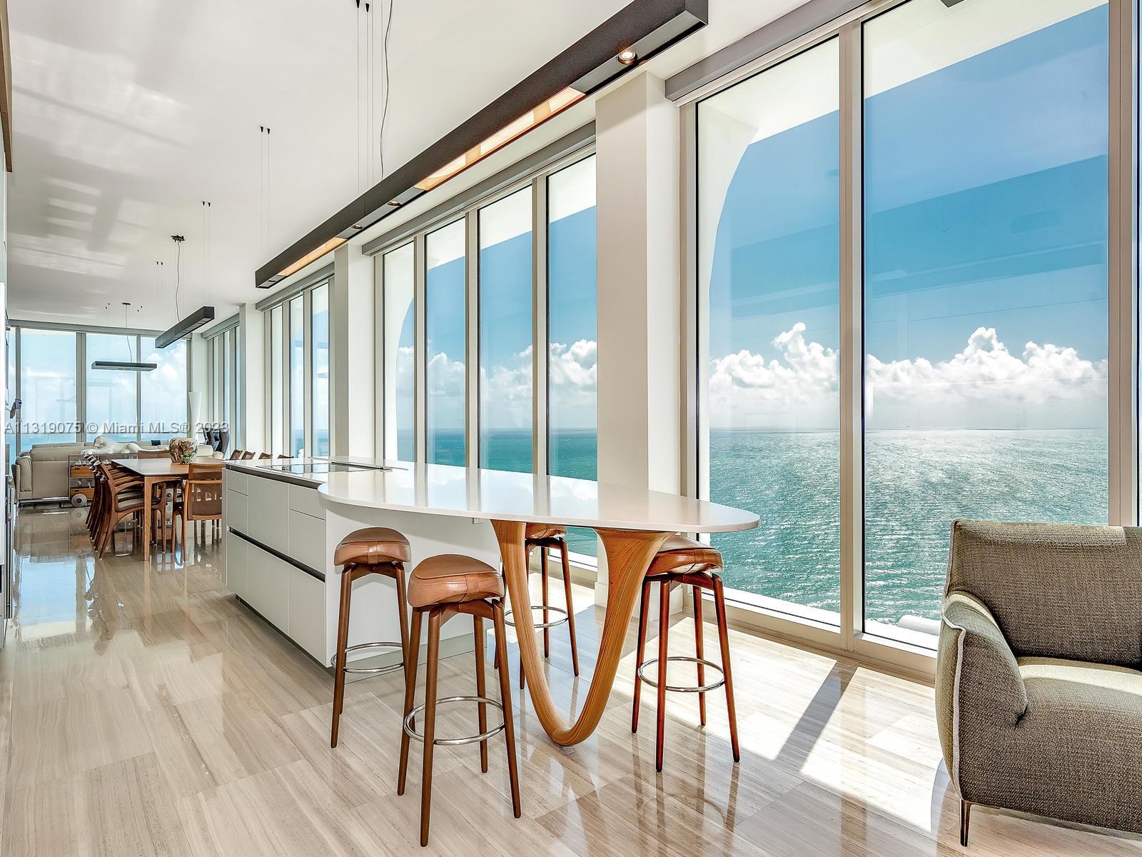 JADE SIGNATURE CONDO - Residential