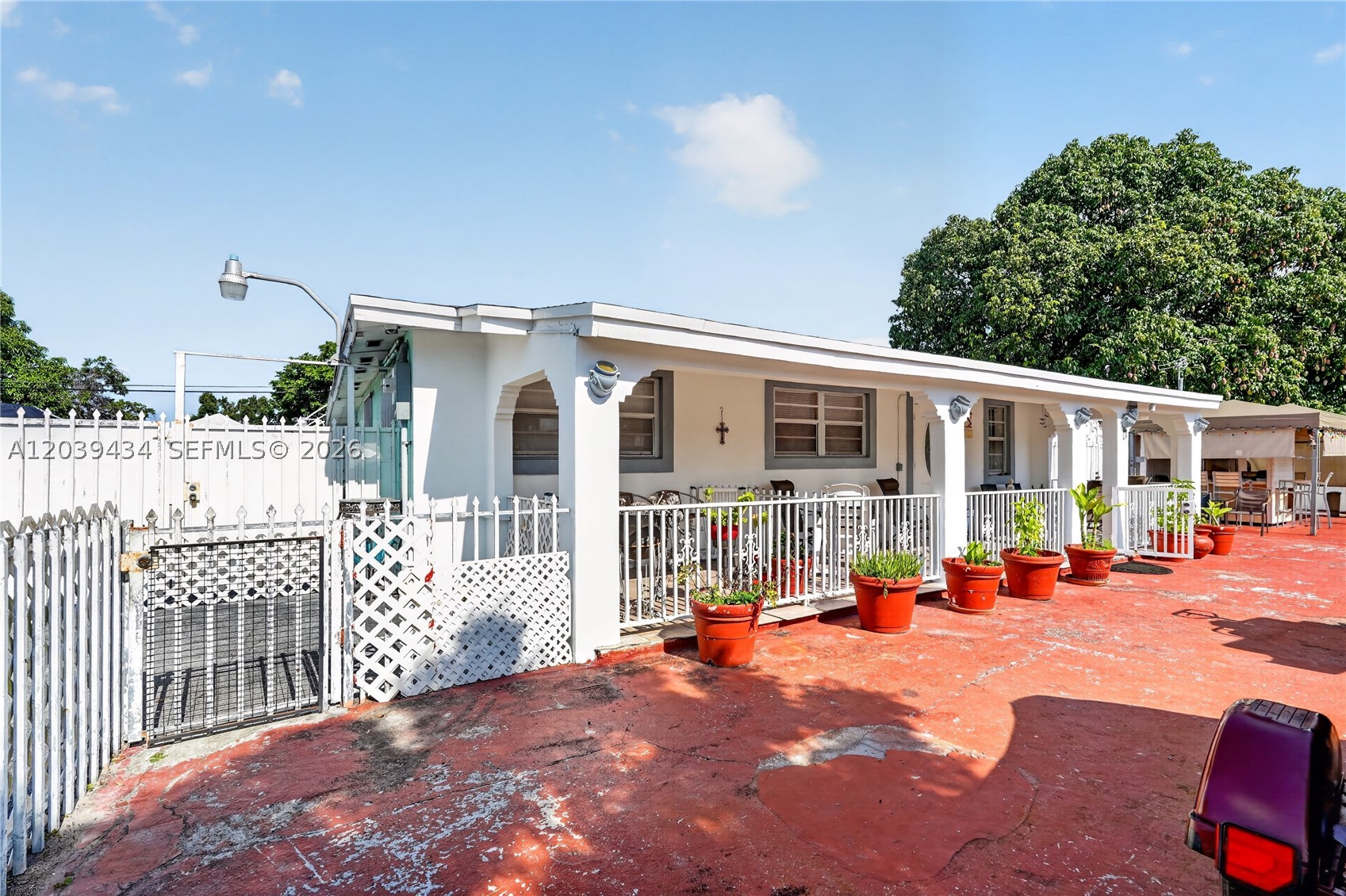 ANDERSON HEIGHTS - Residential