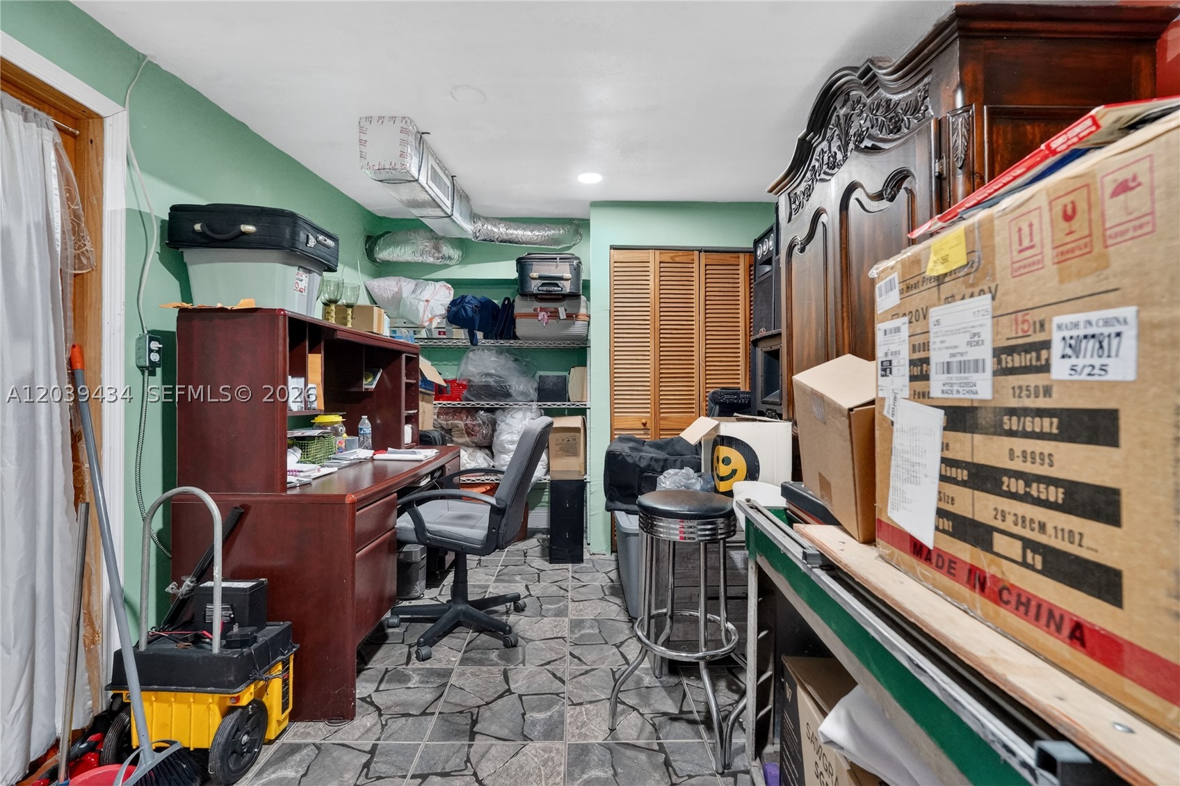 ANDERSON HEIGHTS - Residential