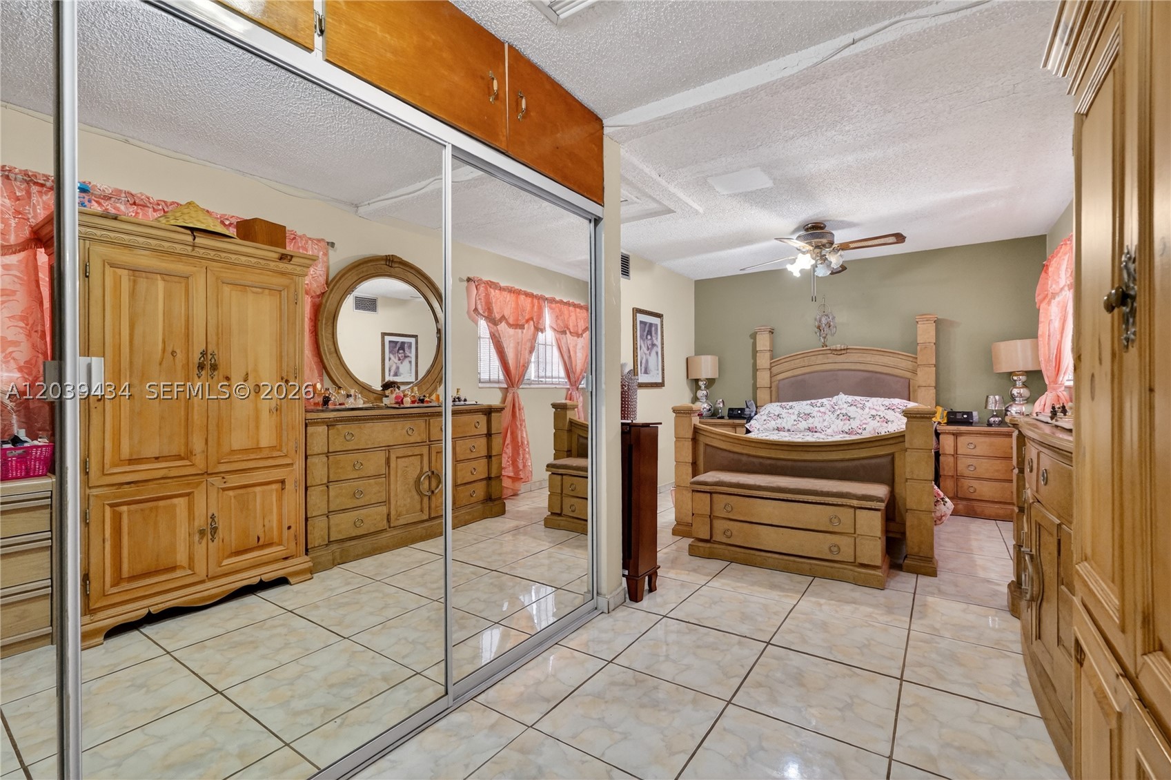 ANDERSON HEIGHTS - Residential